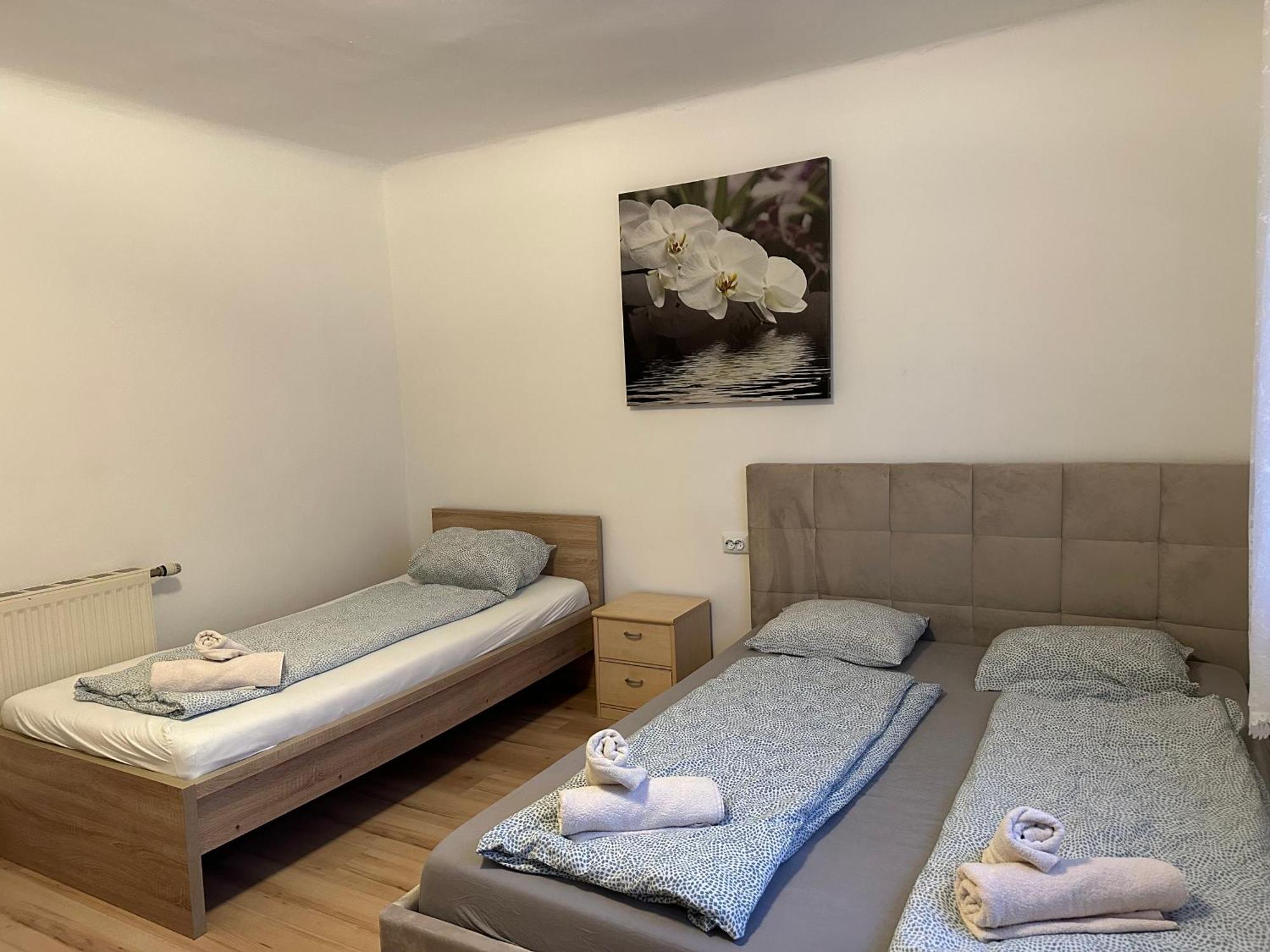 פארנדורף Cheap Outlet Center Apartment With Pool מראה חיצוני תמונה