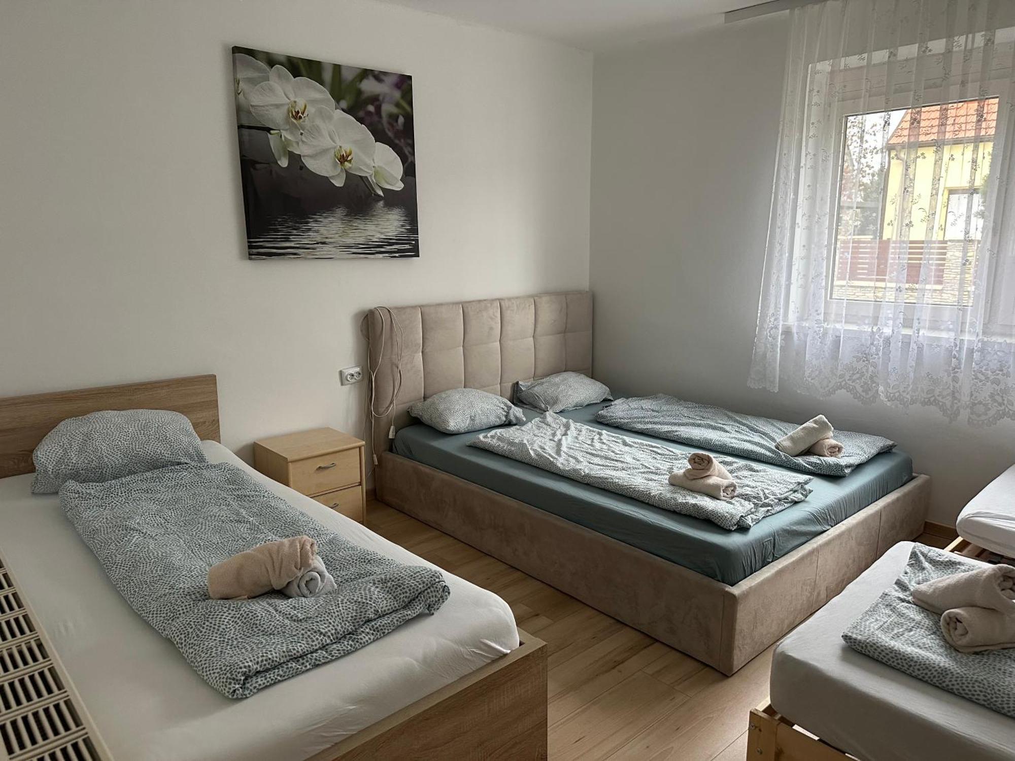 פארנדורף Cheap Outlet Center Apartment With Pool מראה חיצוני תמונה